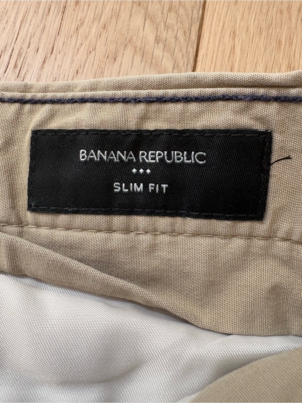 Banana Republic Khaki Cotton Chinos - Picture 5 of 8